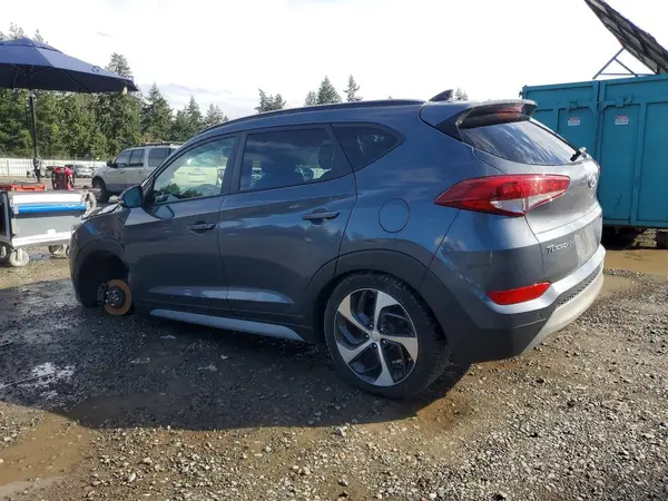 KM8J3CA21JU757413 2018 HYUNDAI TUCSON - Image 2