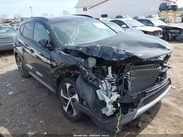 KM8J3CA21JU794123 2018 HYUNDAI TUCSON - Image 1