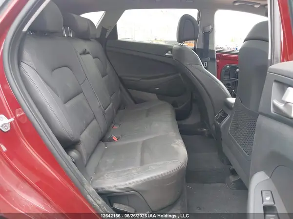 KM8J3CA21JU834278 2018 HYUNDAI TUCSON - Image 8