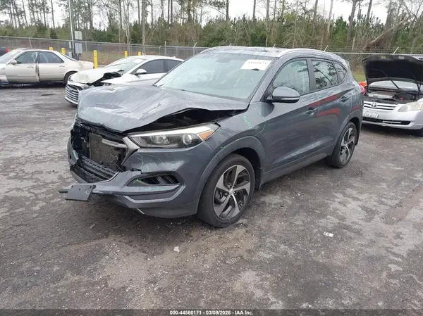 KM8J3CA22GU028572 2016 HYUNDAI TUCSON - Image 2