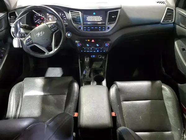 KM8J3CA22GU032072 2016 HYUNDAI TUCSON - Image 8
