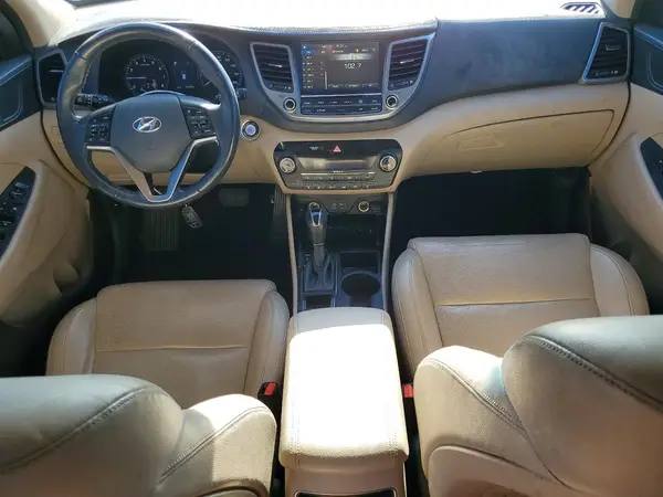 KM8J3CA22GU043718 2016 HYUNDAI TUCSON - Image 8