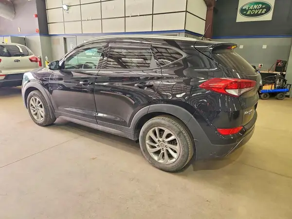 KM8J3CA22GU043878 2016 HYUNDAI TUCSON - Image 2