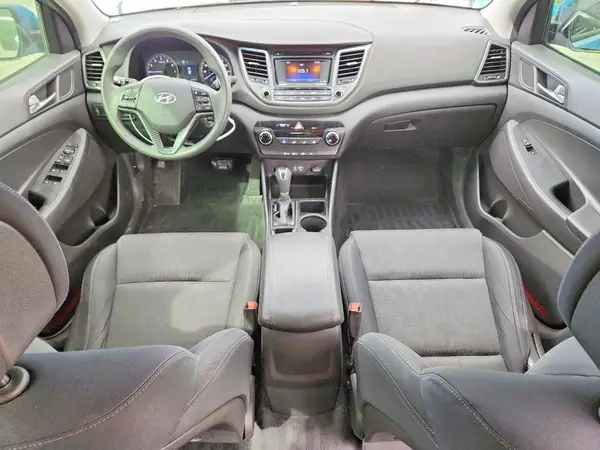 KM8J3CA22GU050331 2016 HYUNDAI TUCSON - Image 8