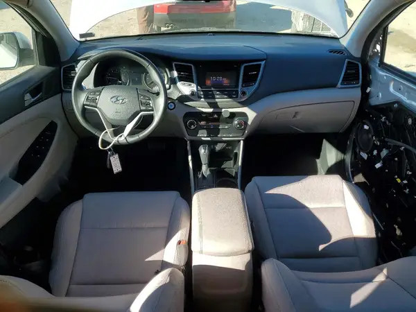 KM8J3CA22GU059126 2016 HYUNDAI TUCSON - Image 8