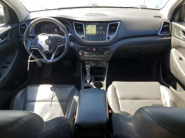 KM8J3CA22GU072314 2016 HYUNDAI TUCSON - Image 8