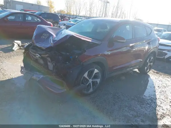 KM8J3CA22GU081627 2016 HYUNDAI TUCSON - Image 2
