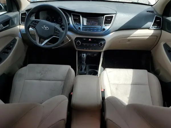KM8J3CA22GU083121 2016 HYUNDAI TUCSON - Image 8