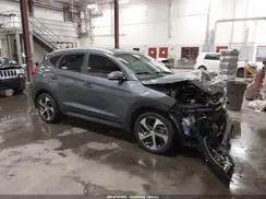 KM8J3CA22GU095429 2016 HYUNDAI TUCSON