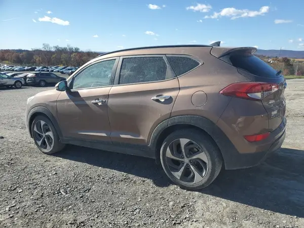 KM8J3CA22GU102069 2016 HYUNDAI TUCSON - Image 2