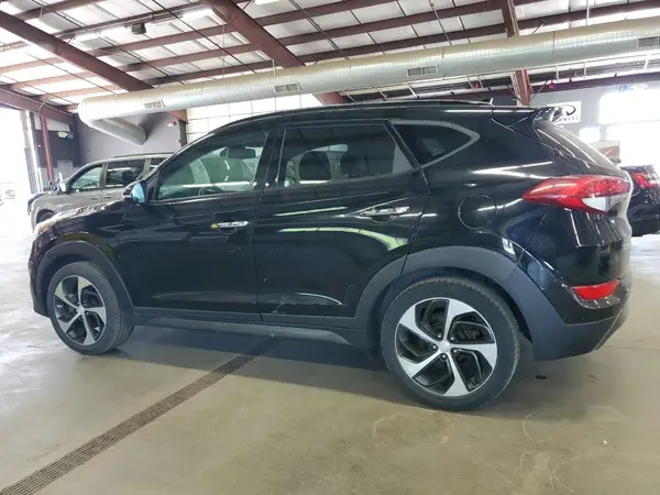 KM8J3CA22GU106901 2016 HYUNDAI TUCSON - Image 2