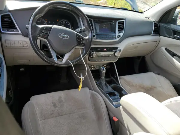 KM8J3CA22GU113427 2016 HYUNDAI TUCSON - Image 8