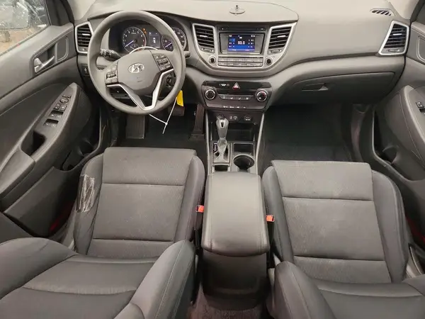 KM8J3CA22GU121723 2016 HYUNDAI TUCSON - Image 8