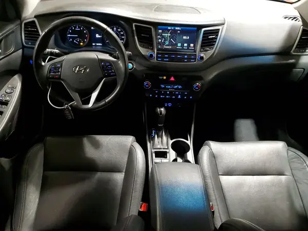 KM8J3CA22GU122242 2016 HYUNDAI TUCSON - Image 8