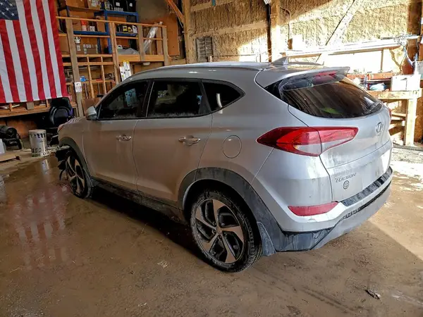 KM8J3CA22GU127537 2016 HYUNDAI TUCSON - Image 2