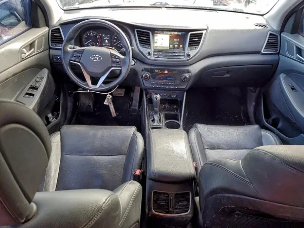 KM8J3CA22GU127537 2016 HYUNDAI TUCSON - Image 8