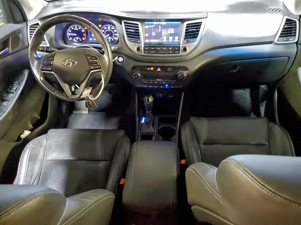 KM8J3CA22GU182103 2016 HYUNDAI TUCSON - Image 8