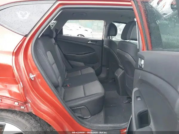 KM8J3CA22GU214709 2016 HYUNDAI TUCSON - Image 8