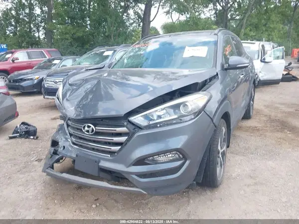 KM8J3CA22GU226441 2016 HYUNDAI TUCSON - Image 2