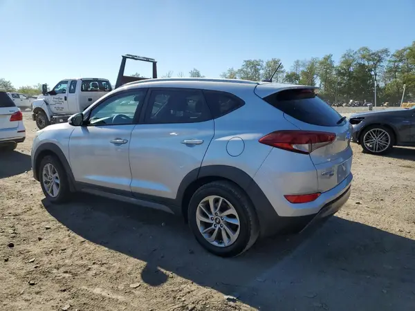 KM8J3CA22GU227010 2016 HYUNDAI TUCSON - Image 2