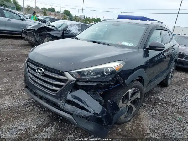 KM8J3CA22GU233440 2016 HYUNDAI TUCSON - Image 2