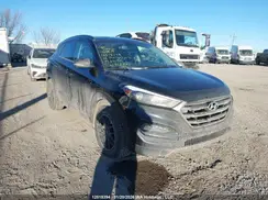 KM8J3CA22GU237486 2016 HYUNDAI TUCSON