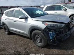 KM8J3CA22GU240419 2016 HYUNDAI TUCSON