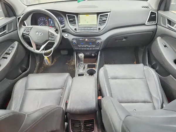 KM8J3CA22GU240470 2016 HYUNDAI TUCSON - Image 8