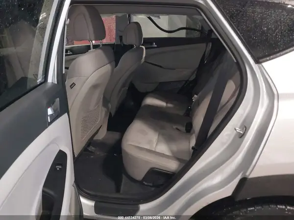 KM8J3CA22GU245653 2016 HYUNDAI TUCSON - Image 8
