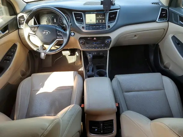 KM8J3CA22GU249668 2016 HYUNDAI TUCSON - Image 8