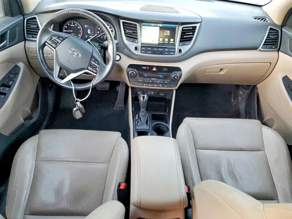 KM8J3CA22GU267720 2016 HYUNDAI TUCSON - Image 8