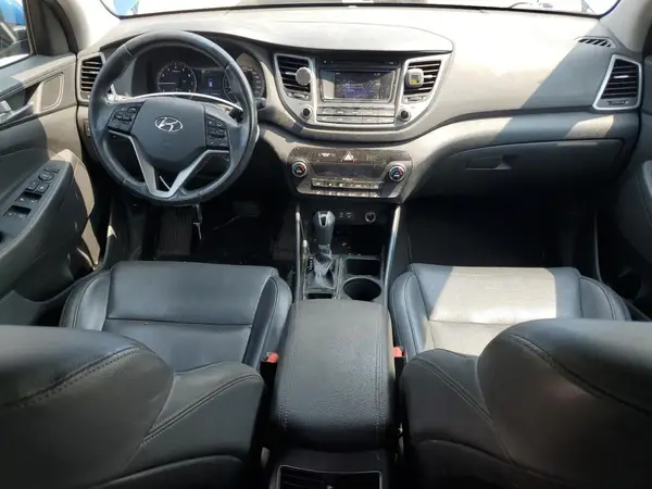 KM8J3CA22HU266990 2017 HYUNDAI TUCSON - Image 8