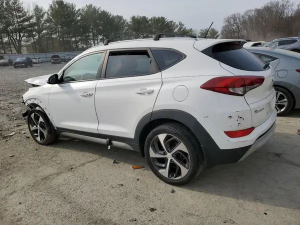 KM8J3CA22HU279819 2017 HYUNDAI TUCSON - Image 2