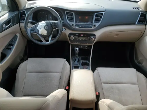 KM8J3CA22HU279819 2017 HYUNDAI TUCSON - Image 8