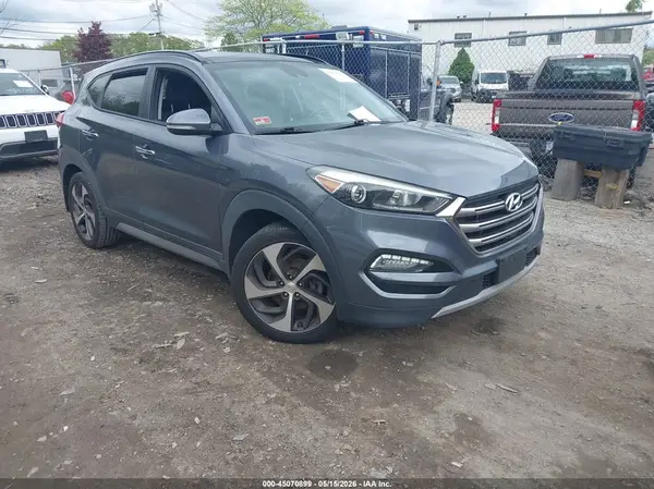 KM8J3CA22HU289122 2017 HYUNDAI TUCSON - Image 1