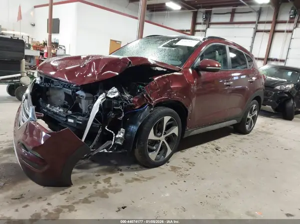 KM8J3CA22HU296376 2017 HYUNDAI TUCSON - Image 2