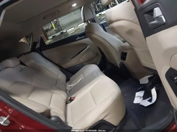 KM8J3CA22HU296376 2017 HYUNDAI TUCSON - Image 8
