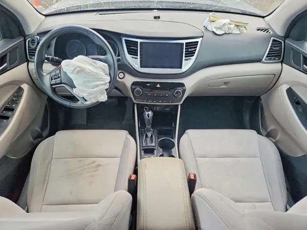 KM8J3CA22HU296541 2017 HYUNDAI TUCSON - Image 8