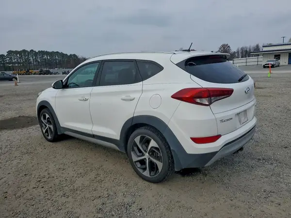 KM8J3CA22HU297477 2017 HYUNDAI TUCSON - Image 2