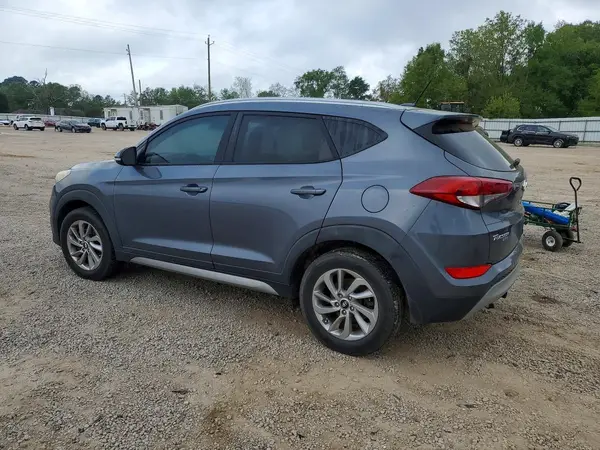 KM8J3CA22HU304962 2017 HYUNDAI TUCSON - Image 2