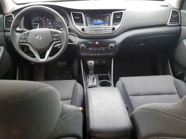 KM8J3CA22HU304962 2017 HYUNDAI TUCSON - Image 8
