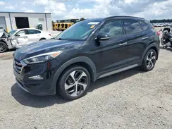 KM8J3CA22HU310163 2017 HYUNDAI TUCSON