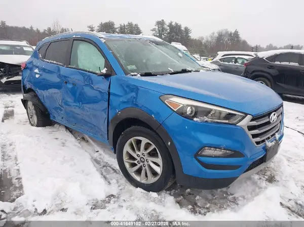 KM8J3CA22HU313239 2017 HYUNDAI TUCSON - Image 1