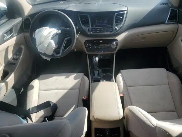 KM8J3CA22HU316707 2017 HYUNDAI TUCSON - Image 8