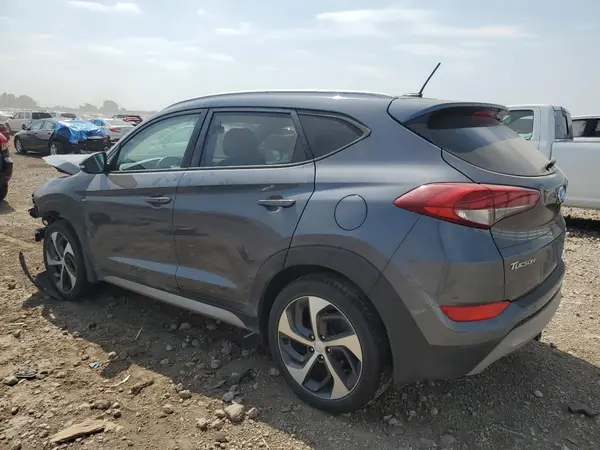 KM8J3CA22HU338898 2017 HYUNDAI TUCSON - Image 2