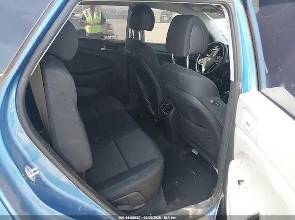 KM8J3CA22HU345141 2017 HYUNDAI TUCSON - Image 8