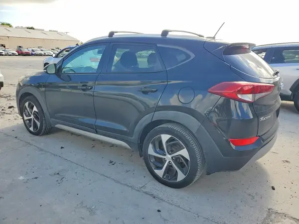 KM8J3CA22HU351313 2017 HYUNDAI TUCSON - Image 2
