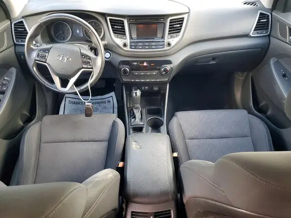 KM8J3CA22HU351313 2017 HYUNDAI TUCSON - Image 8