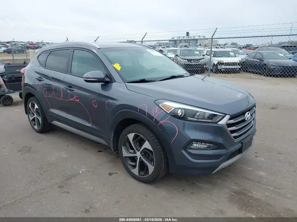 KM8J3CA22HU358259 2017 HYUNDAI TUCSON - Image 1