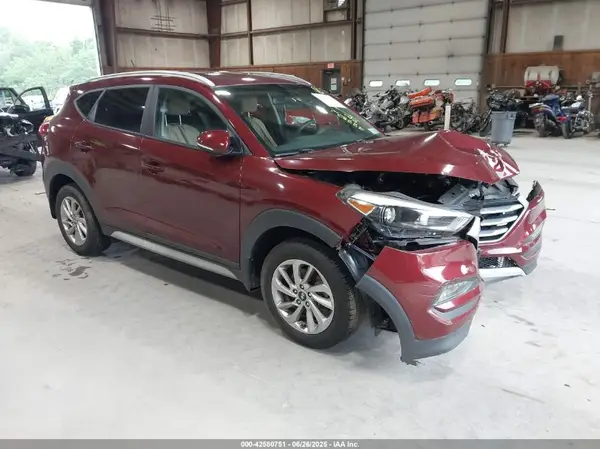 KM8J3CA22HU382139 2017 HYUNDAI TUCSON - Image 1